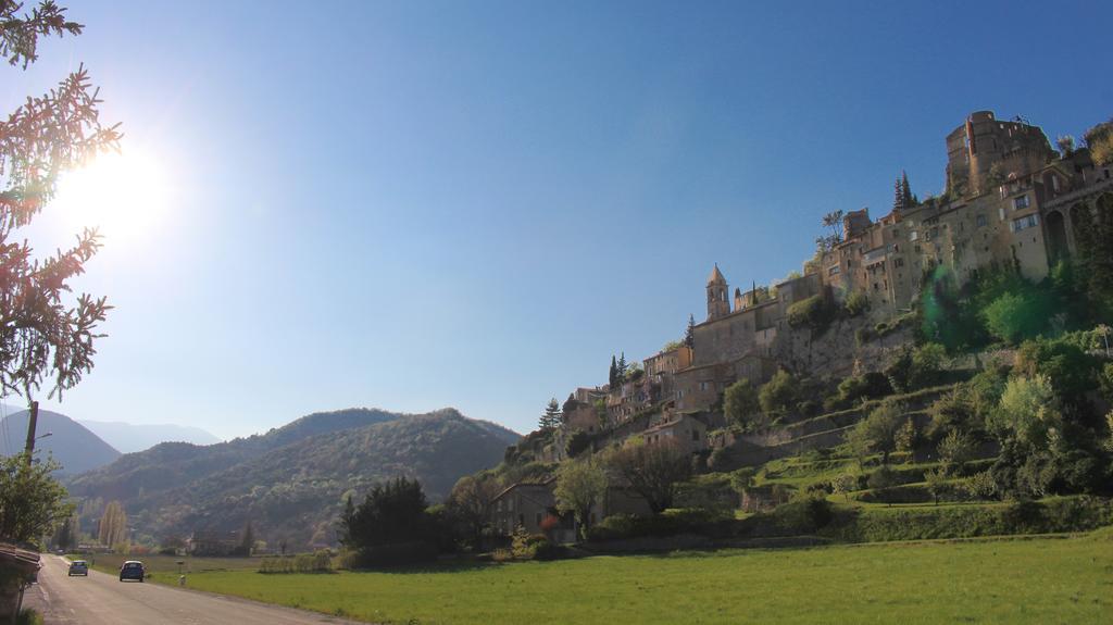 Hotel Vvf Drome Provence Montbrun-les-Bains Exteriér fotografie